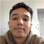 Diplômé d'un baccalauréat en photographie et vidéo, j’exerce dans le domaine du visuel depuis maintenant 5 ans. 
Je sais pertinemment que je requiert les aptitudes demandé et la pédagogie nécessaire pour faire apprendre et guider les personnes qui souh